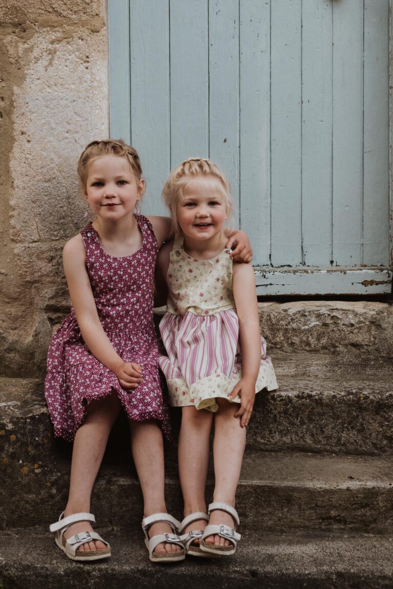 Lily en Iona - familiefotografie - Provence, Frankrijk