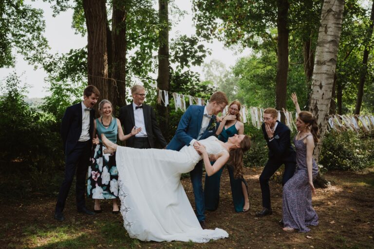 Thomas en Lise - trouwfotografie - Een achtertuinbruiloft bij Zwolle