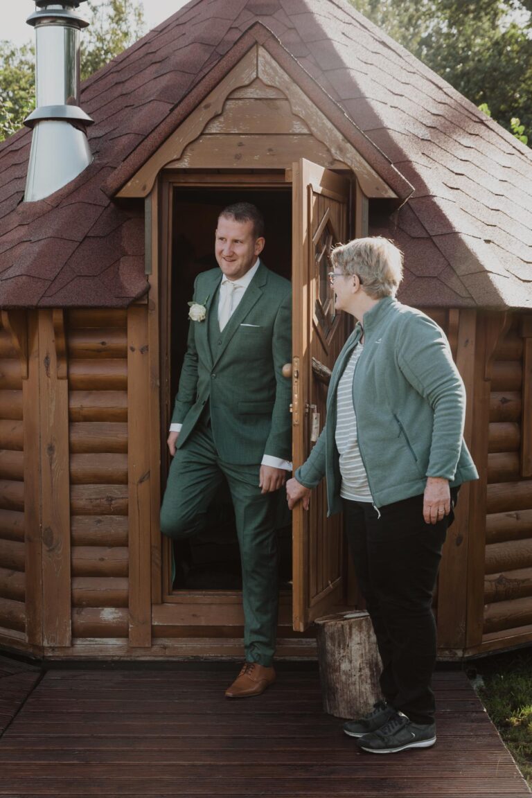 Michiel, Jet & Bo - Trouwfotografie - Camping 't Buitenland - festival bruiloft