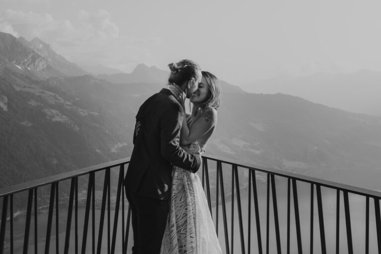 Konstantin & Shelby - trouwfotografie - Harder Kulm, Zwitserland