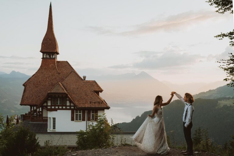 Konstantin & Shelby - trouwfotografie - Harder Kulm, Zwitserland